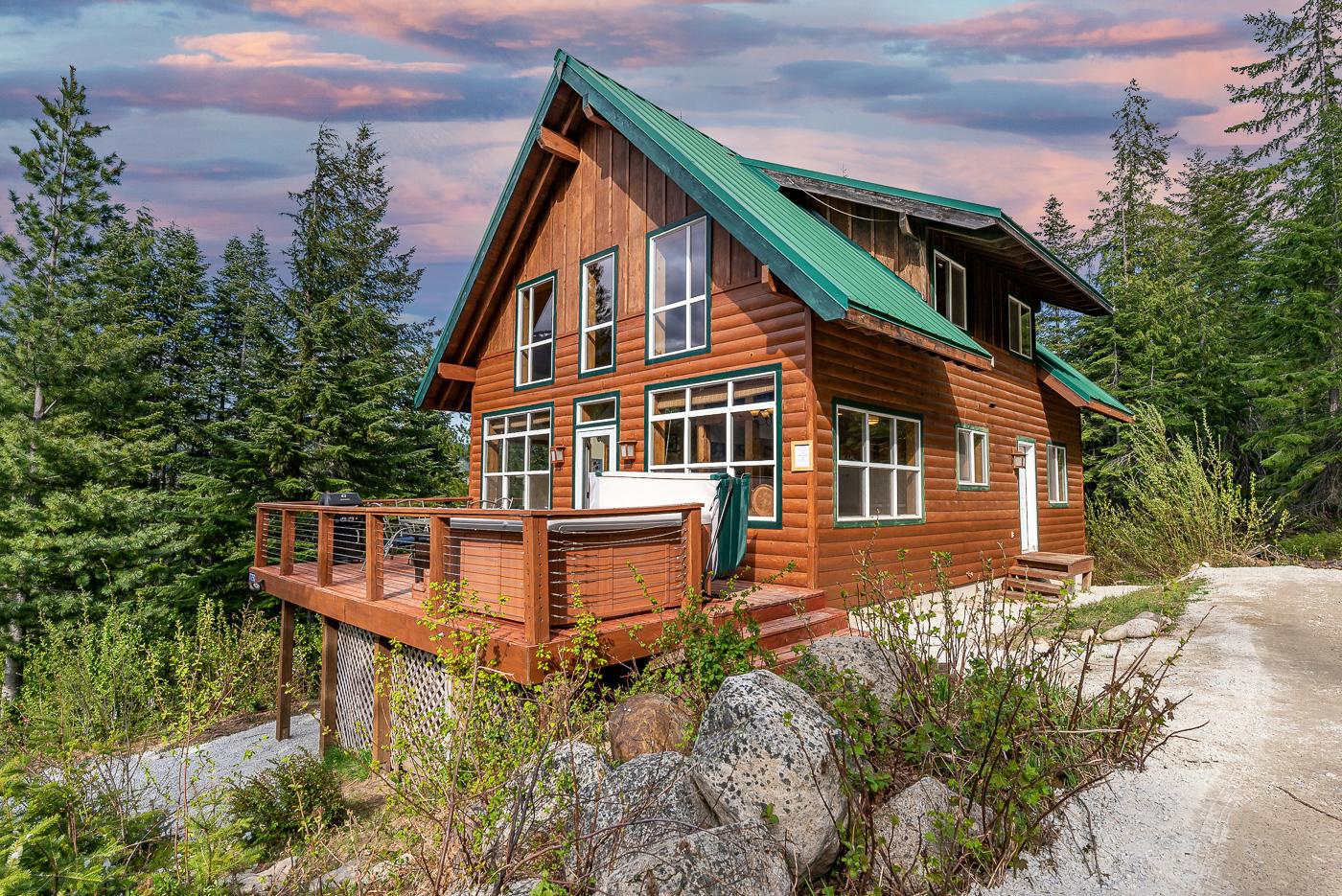 Hot Tub Cool Views: Roaring Creek Cabin5