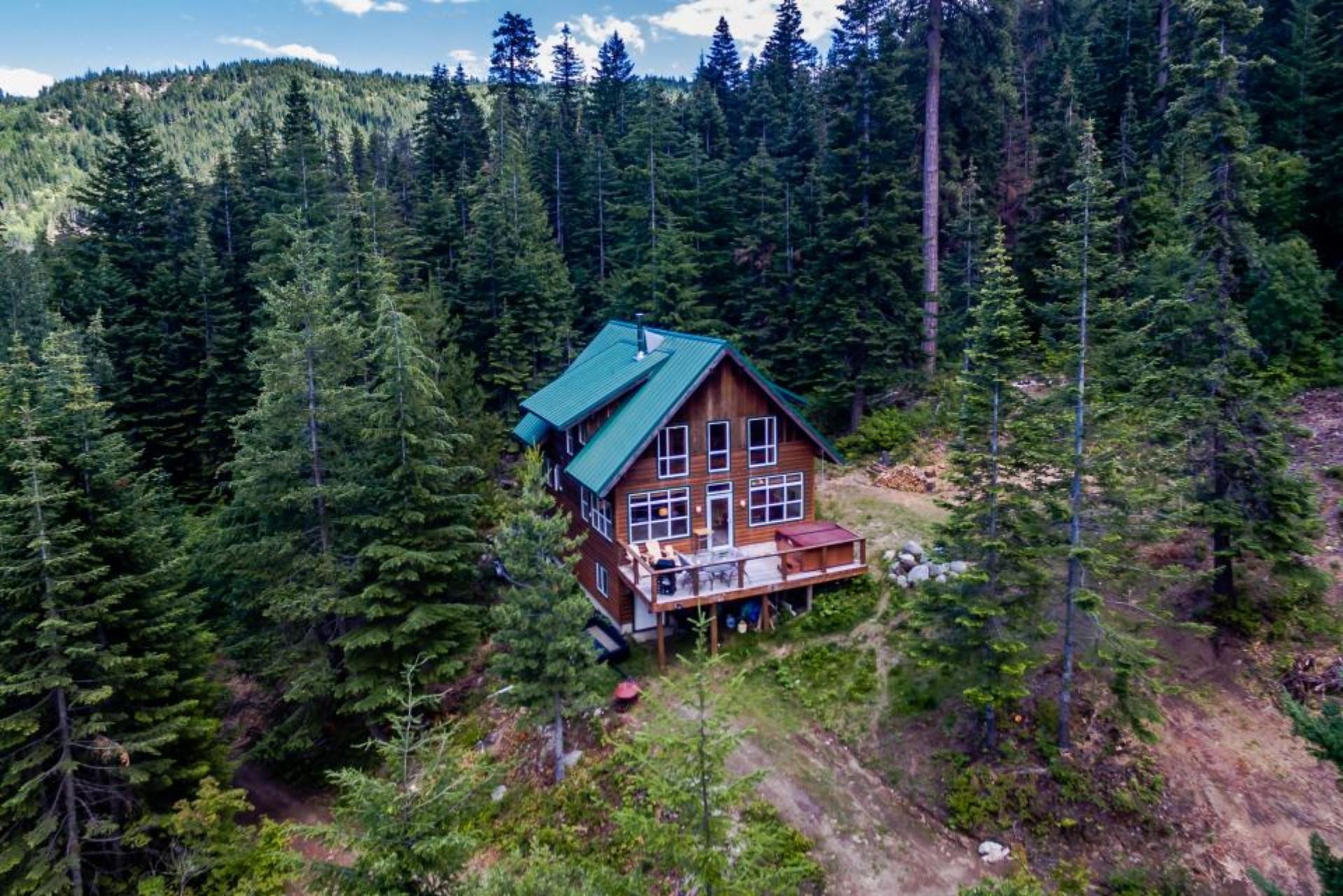 Stay Cascadia - Hot Tub Cool Views: Roaring Creek Cabin